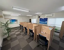 デスクアンドチェアー総社駅前