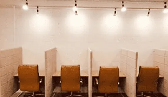 コインスペース横浜駅西口店